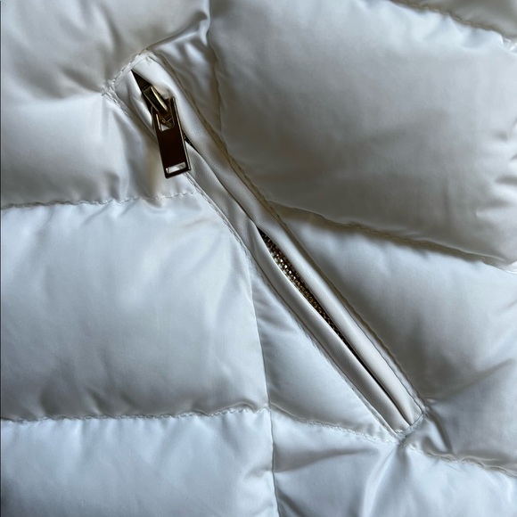 White Puffer Jacket with Faux Fur hood - Picture 5 of 8